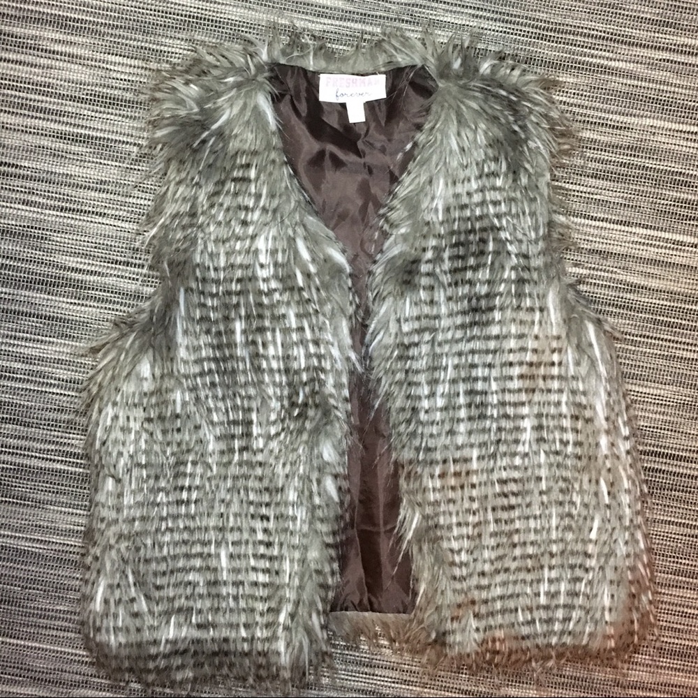 FAUX FUR VEST